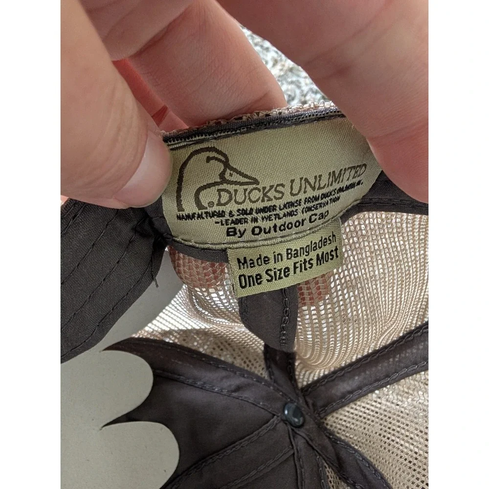 Ducks Unlimited Hat Cap Strap Back One Size Tan Brown Mesh Trucker Mens NWT